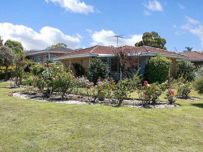 5 Thorman Place, Booragoon WA 6154