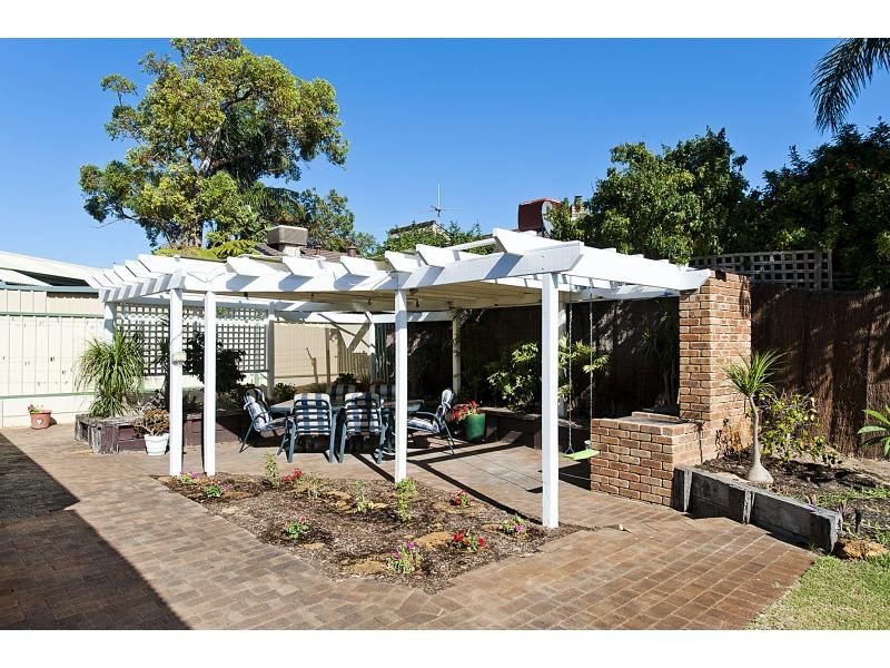 80 Hawker Avenue, Warwick WA 6024