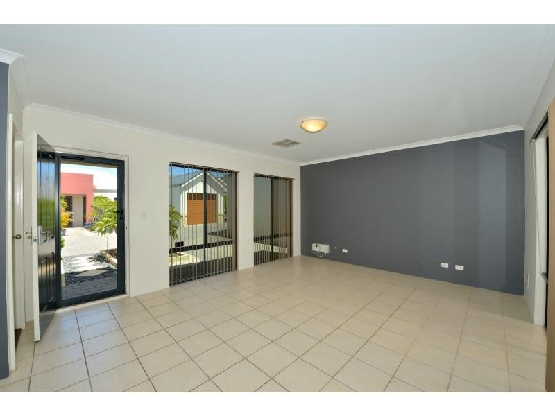 6/15 Creery Street, Dudley Park WA 6210