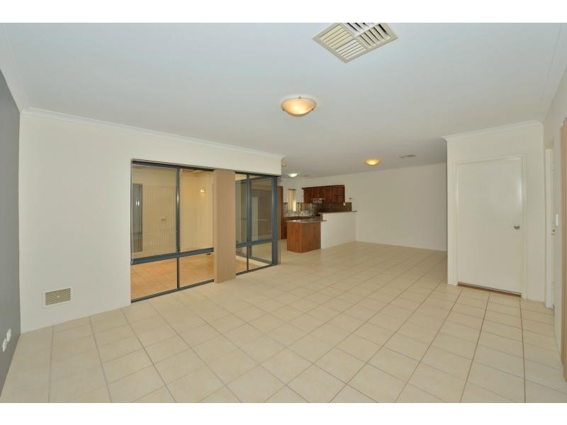 6/15 Creery Street, Dudley Park WA 6210