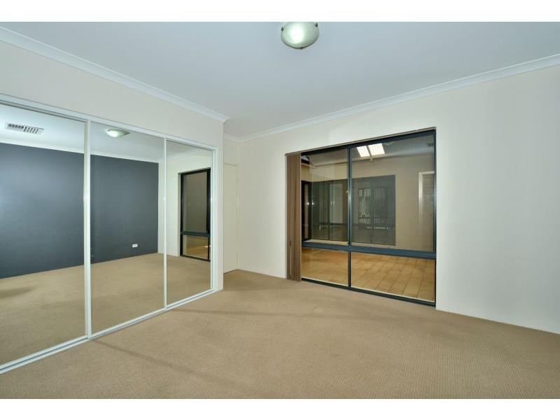 6/15 Creery Street, Dudley Park WA 6210