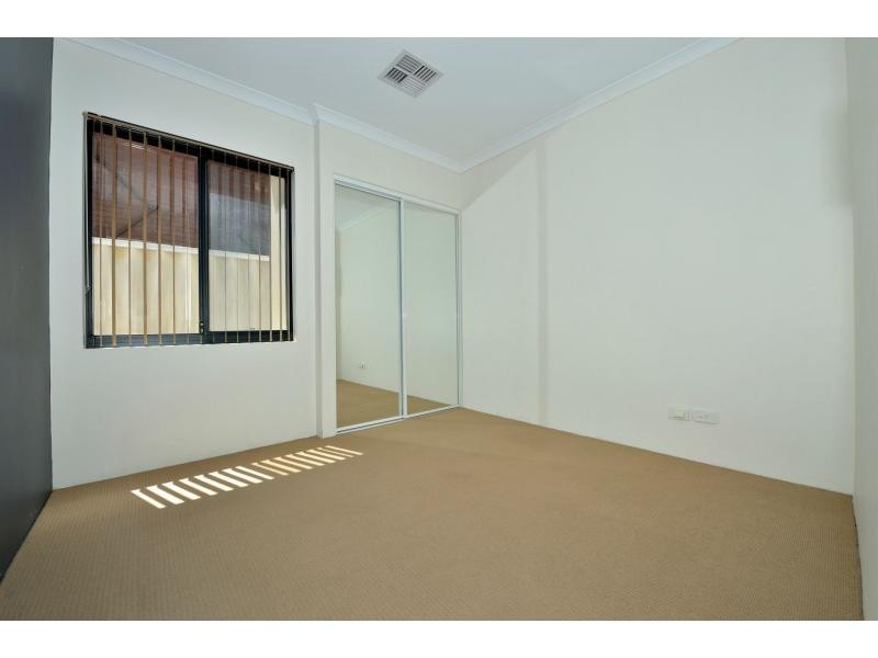 6/15 Creery Street, Dudley Park WA 6210