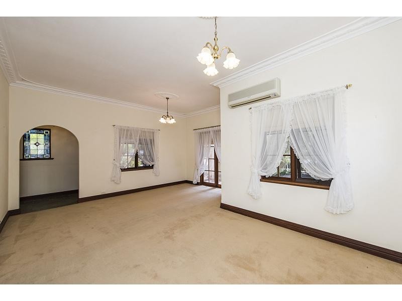 1/59 Lockhart Street, Como WA 6152