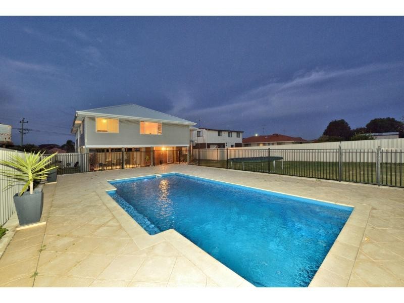 1 Maranel Street, Falcon WA 6210