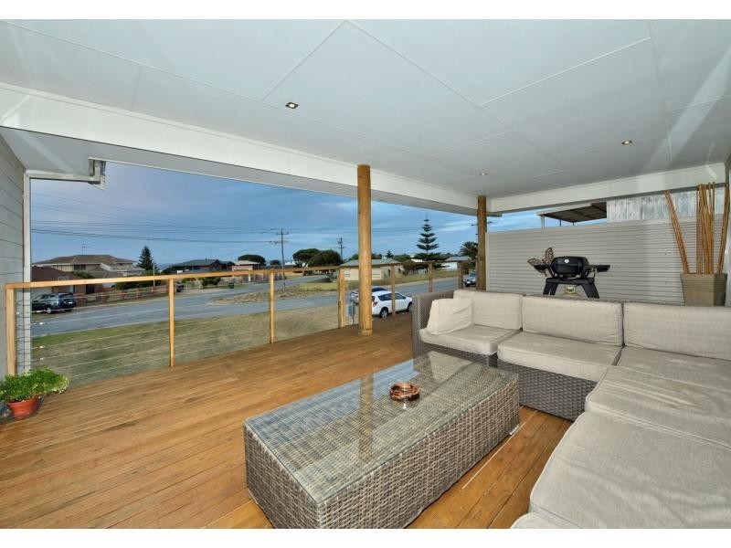 1 Maranel Street, Falcon WA 6210