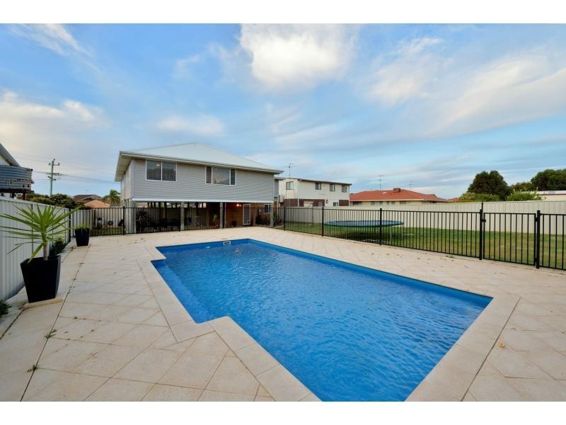 1 Maranel Street, Falcon WA 6210