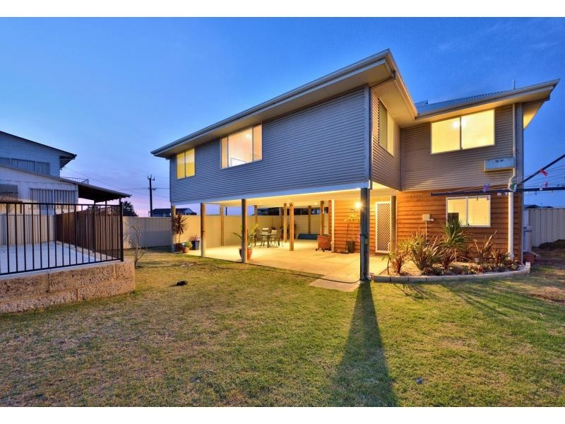 1 Maranel Street, Falcon WA 6210