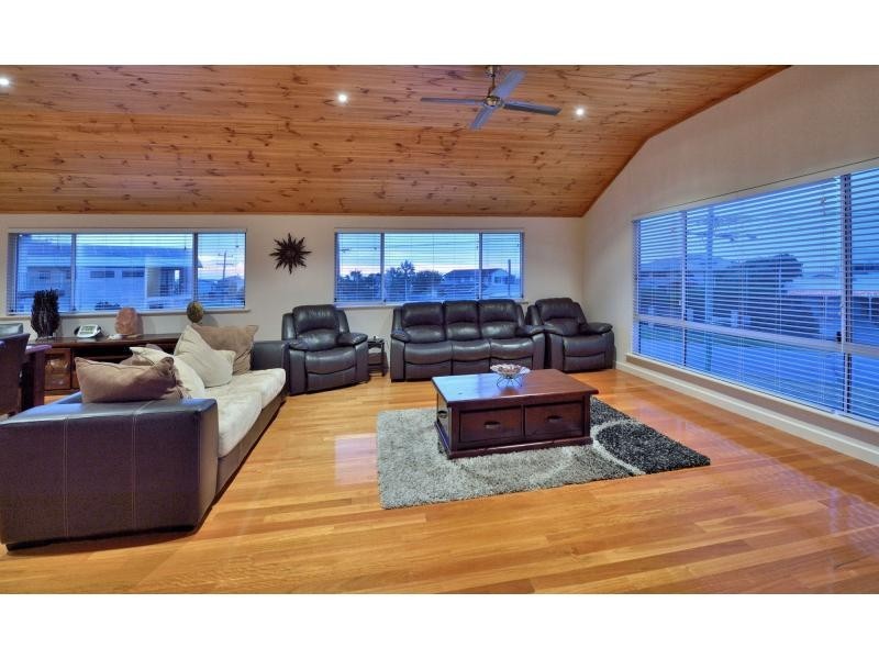 1 Maranel Street, Falcon WA 6210