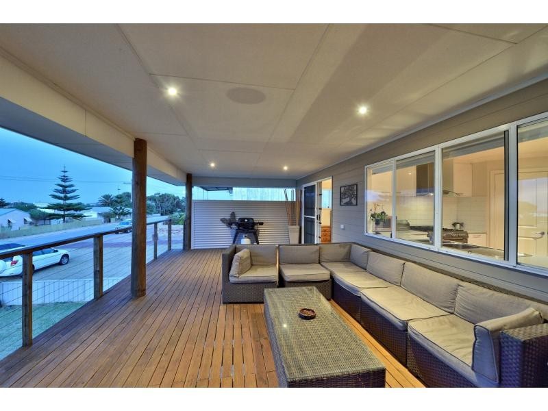 1 Maranel Street, Falcon WA 6210