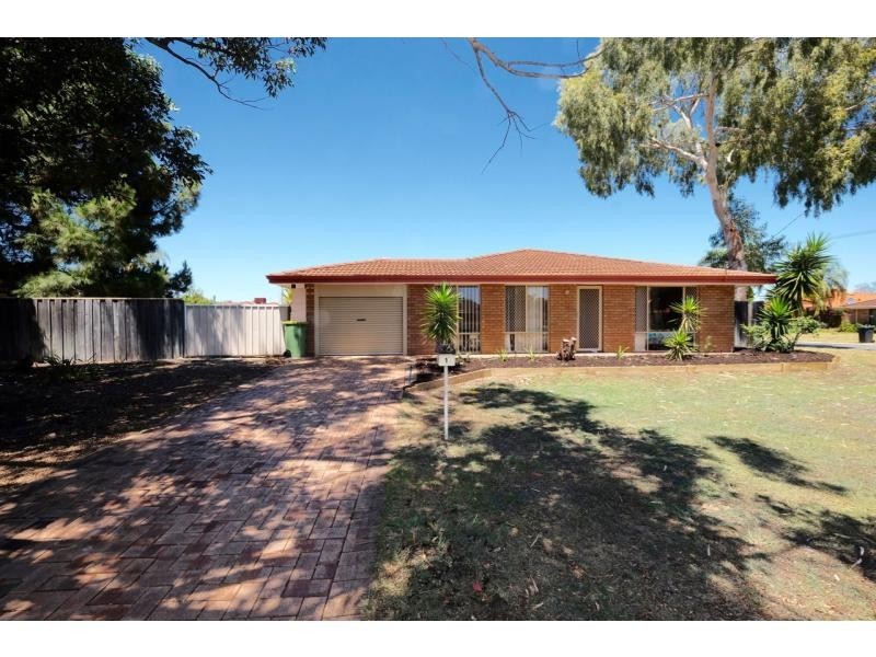 1 Gordon Place, Huntingdale WA 6110