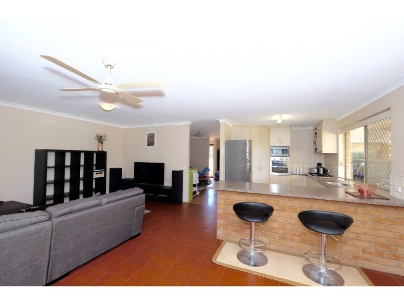 1 Gordon Place, Huntingdale WA 6110