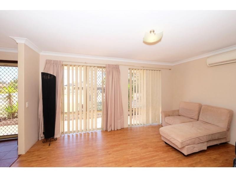 1 Gordon Place, Huntingdale WA 6110