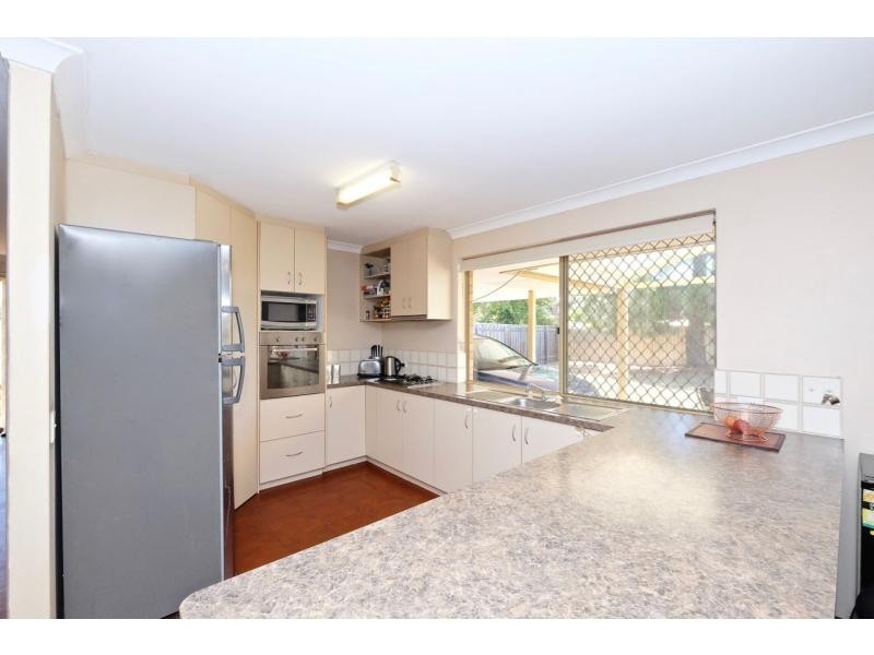 1 Gordon Place, Huntingdale WA 6110