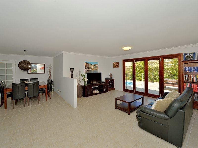 17 Enterprise Avenue, Falcon WA 6210