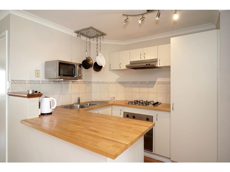 2/9 Kingston Avenue, West Perth WA 6005