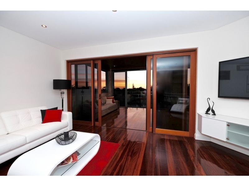 53 Solomon Street, Fremantle WA 6160