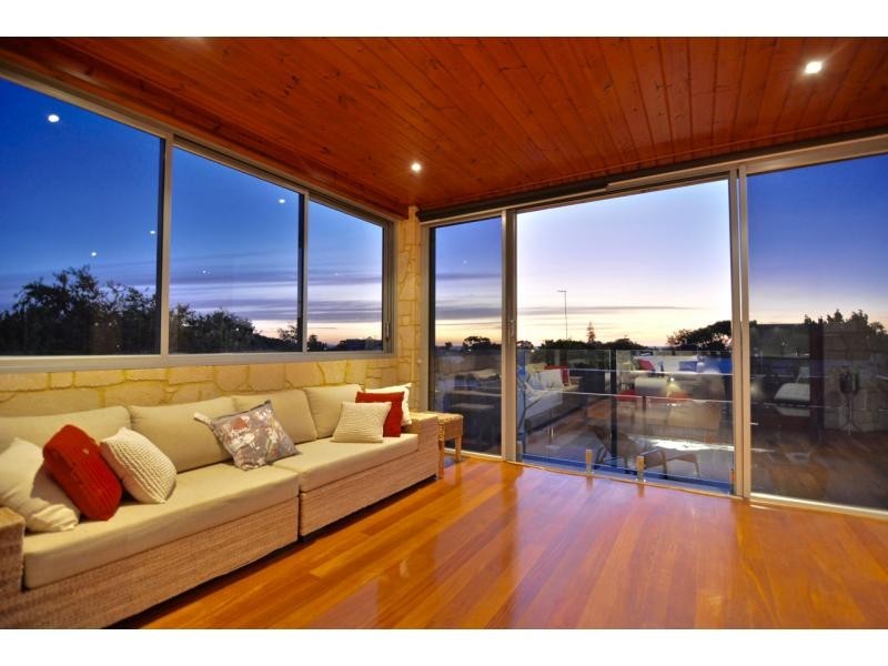 53 Solomon Street, Fremantle WA 6160