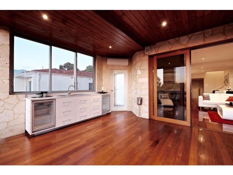 53 Solomon Street, Fremantle WA 6160