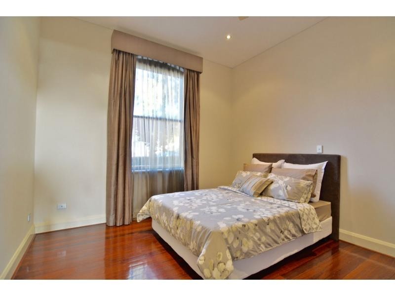 53 Solomon Street, Fremantle WA 6160