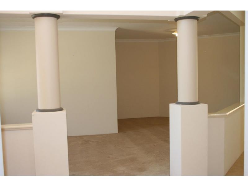 67 Peterborough Circle, North Lake WA 6163