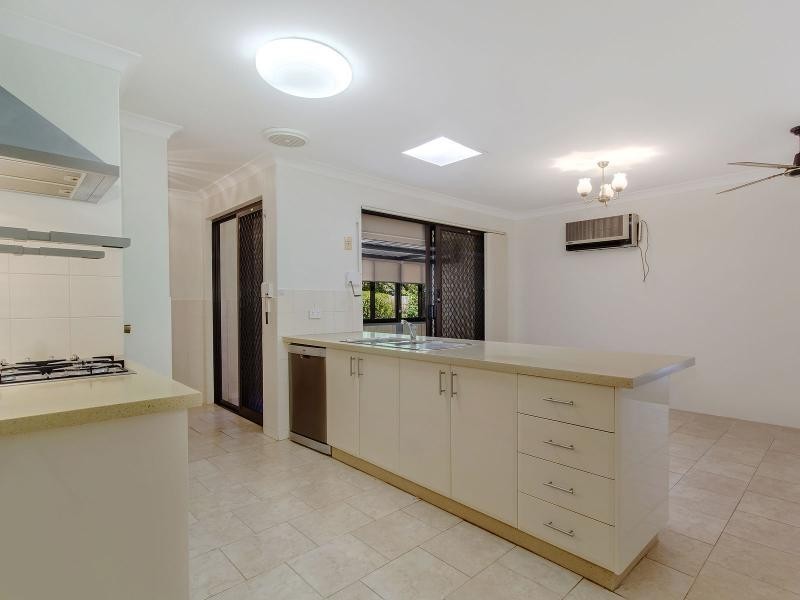 52a Waikiki Road, Safety Bay WA 6169