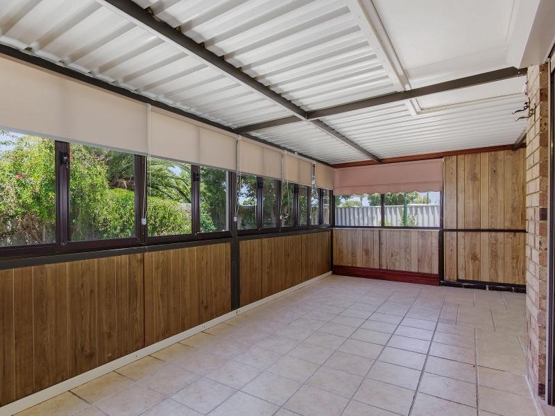 52a Waikiki Road, Safety Bay WA 6169