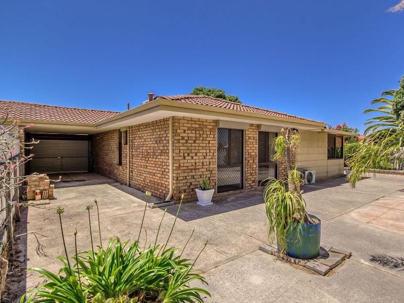 52a Waikiki Road, Safety Bay WA 6169