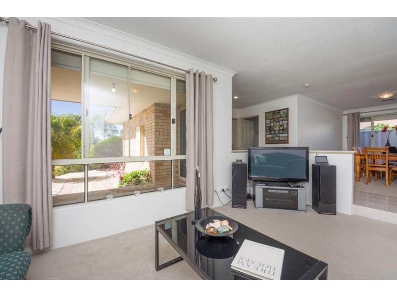 30 Heatherlea Parkway, Leeming WA 6149