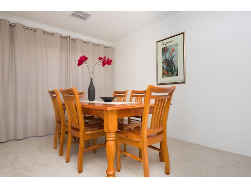 30 Heatherlea Parkway, Leeming WA 6149