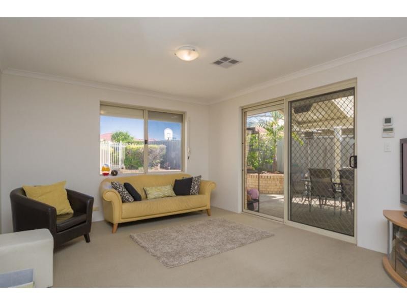 30 Heatherlea Parkway, Leeming WA 6149