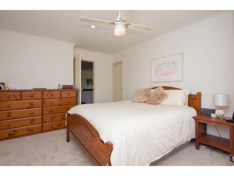 30 Heatherlea Parkway, Leeming WA 6149