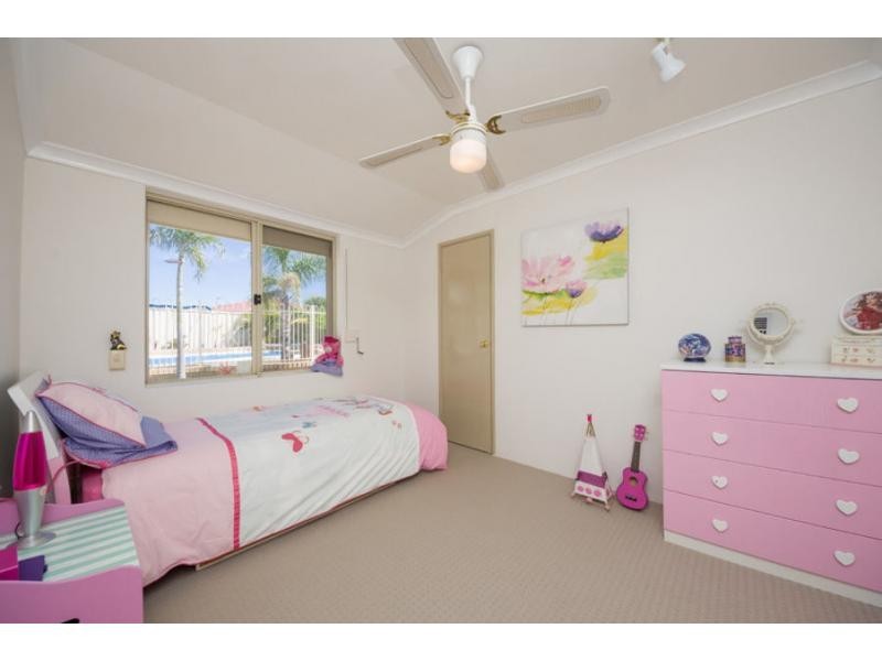 30 Heatherlea Parkway, Leeming WA 6149