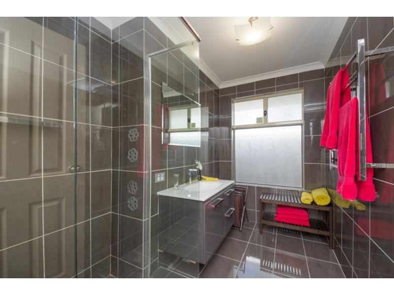 30 Heatherlea Parkway, Leeming WA 6149