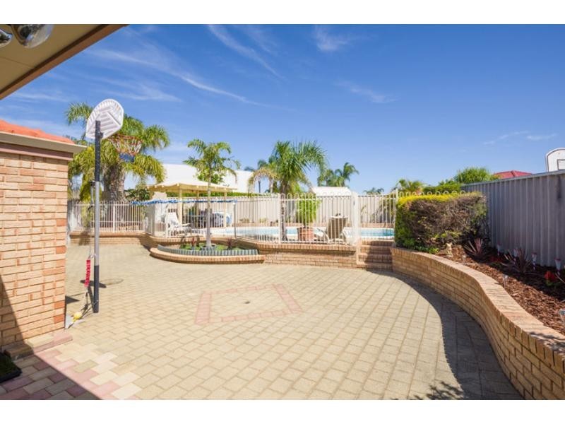 30 Heatherlea Parkway, Leeming WA 6149