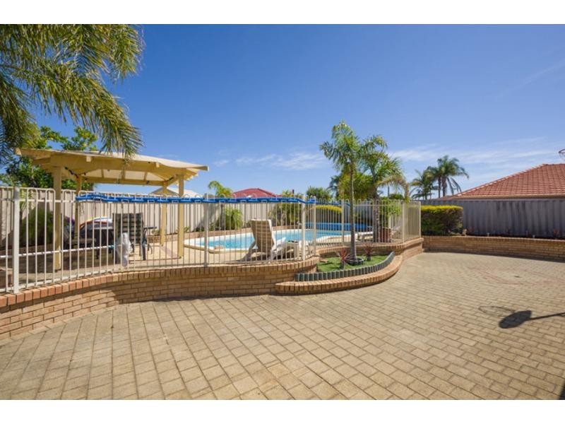 30 Heatherlea Parkway, Leeming WA 6149