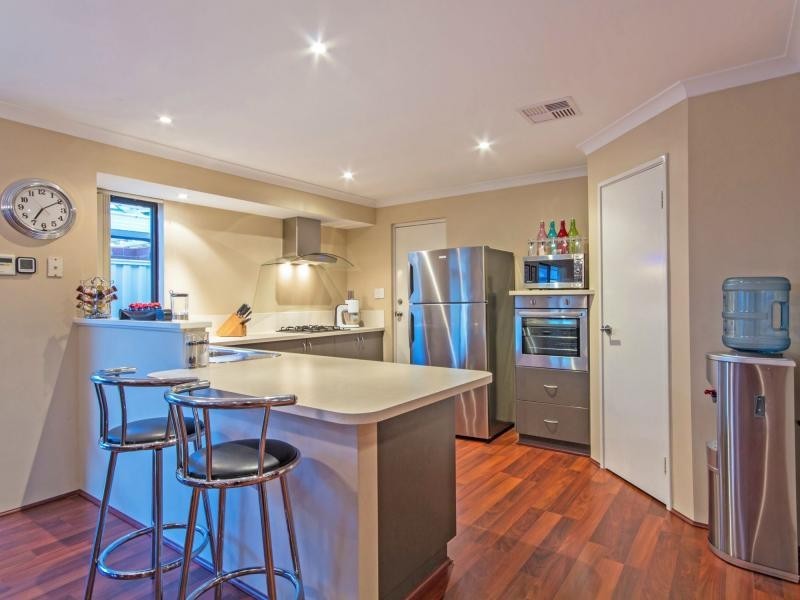 12 Lucky Bay Road, Secret Harbour WA 6173