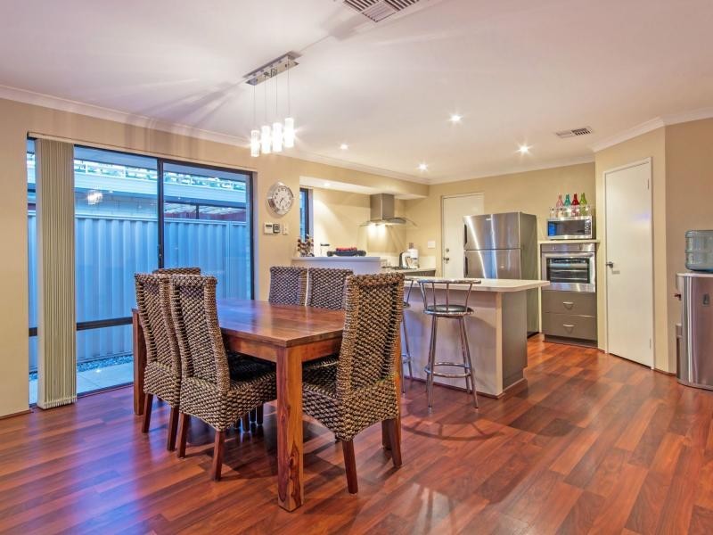 12 Lucky Bay Road, Secret Harbour WA 6173