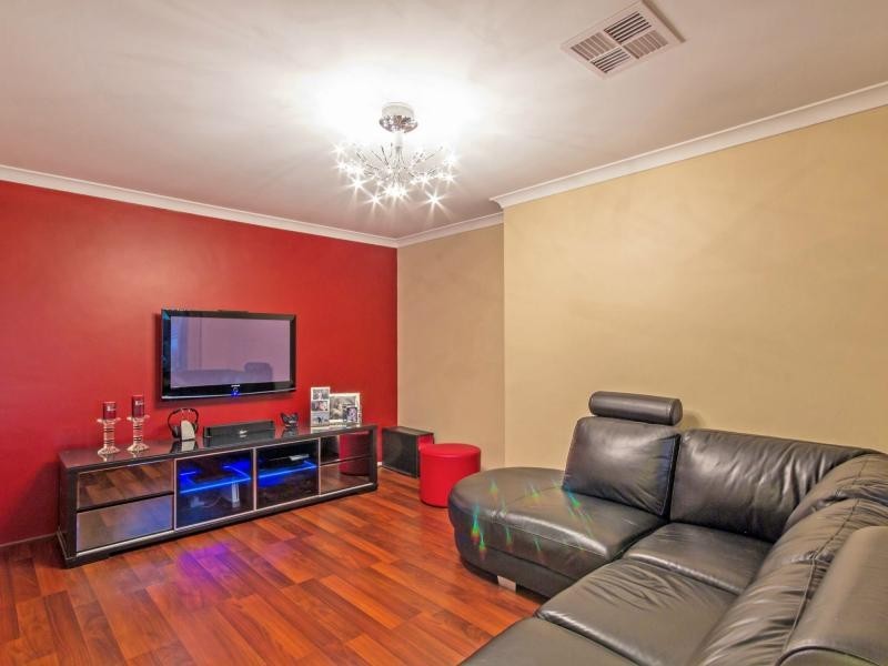 12 Lucky Bay Road, Secret Harbour WA 6173