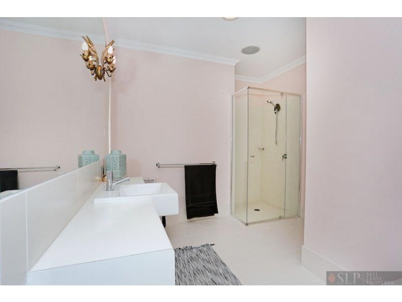 64 Thomasfield Place, Ravenswood WA 6208