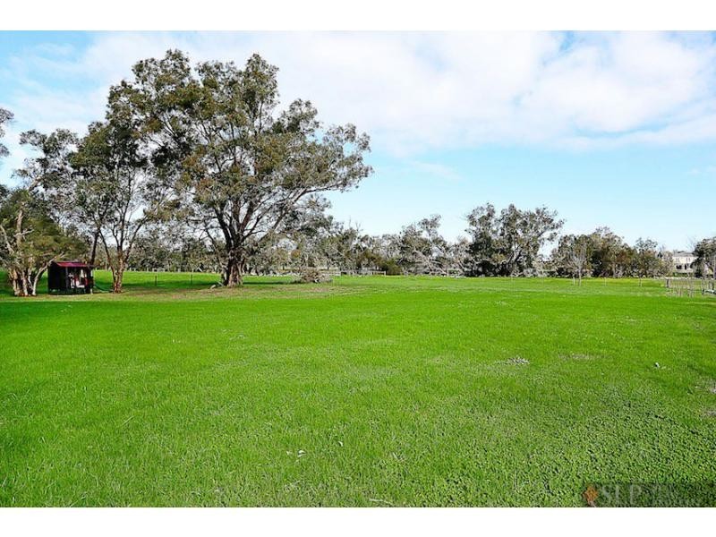 64 Thomasfield Place, Ravenswood WA 6208