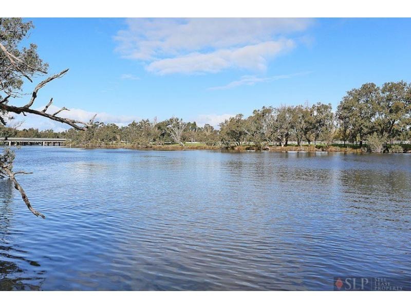 64 Thomasfield Place, Ravenswood WA 6208