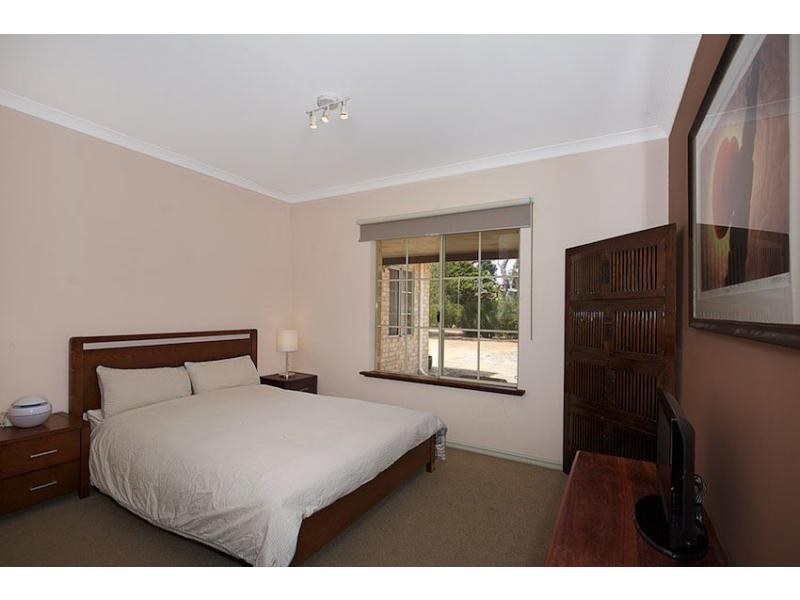 2 Woodsong Close, Falcon WA 6210