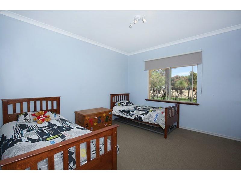 2 Woodsong Close, Falcon WA 6210
