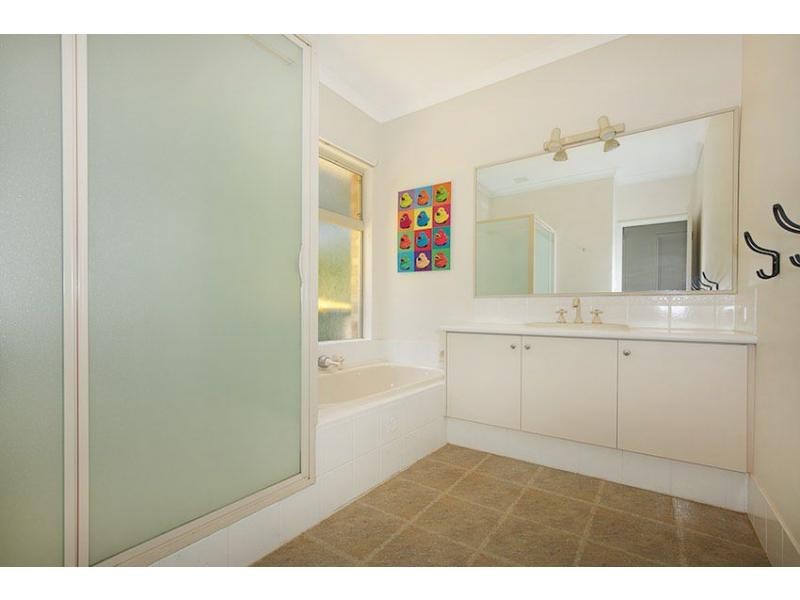 2 Woodsong Close, Falcon WA 6210