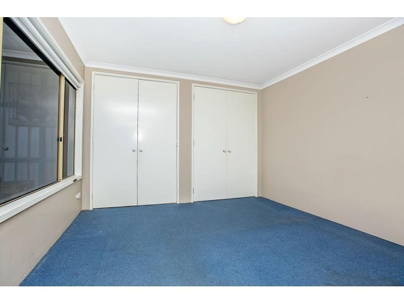 18 Valley Road, Halls Head WA 6210