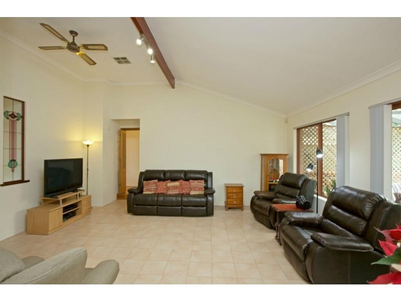 4 Gwedue Court, Mullaloo WA 6027