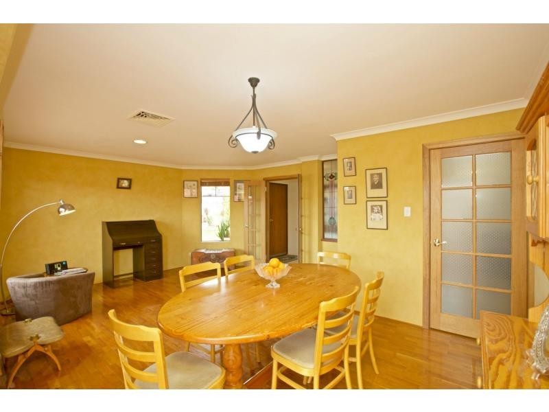 4 Gwedue Court, Mullaloo WA 6027