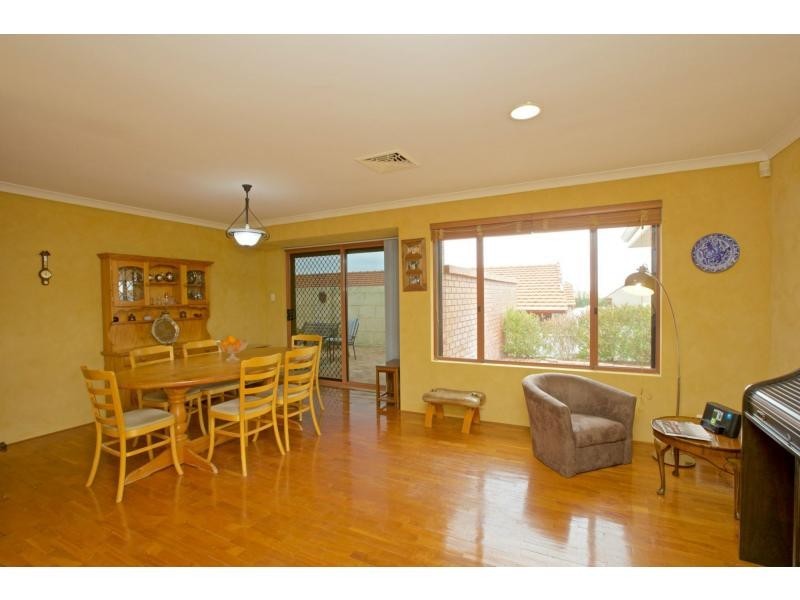 4 Gwedue Court, Mullaloo WA 6027