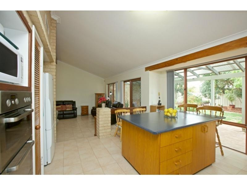 4 Gwedue Court, Mullaloo WA 6027