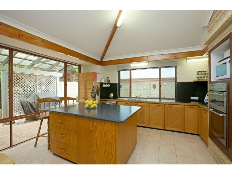 4 Gwedue Court, Mullaloo WA 6027